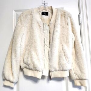 Love Tree Cream color Faux Fur Bomber Jacket size Medium